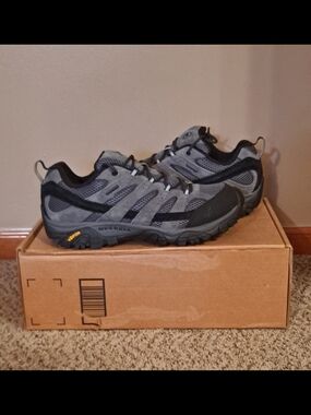 Merrell Moab 2 Vibram Men's Gray and Black Trail Running Shoes Size 12